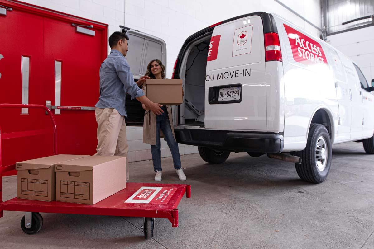 https://cdn-svi.sstg.ca/Access_Free_Move_In_Van_At_Select_Stores_Thumbnail_2f10327049.jpg